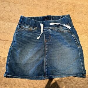 Gap denim skirt, size XS